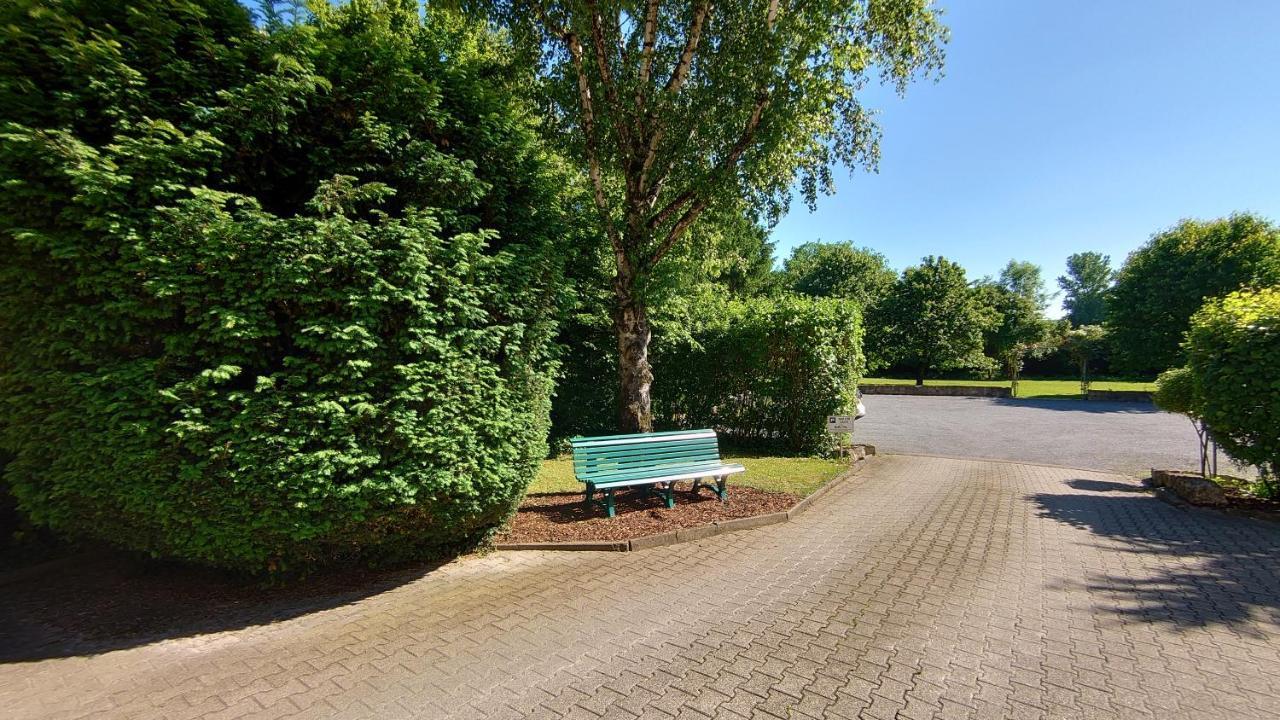 Hotel Landgasthof Fromm Untergruppenbach Exterior foto